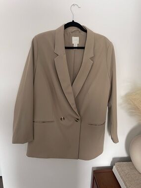 H&M Beige Double-Breasted Blazer
